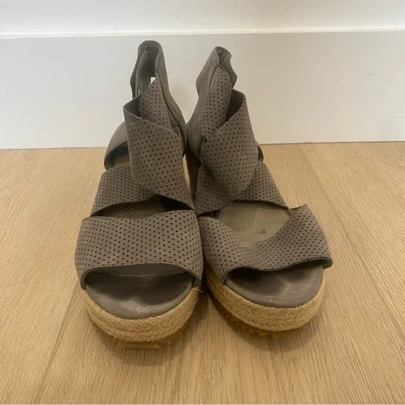 EILEEN FISHER Taupe Leather “Willow” Espadrilles - Picture 2 of 7